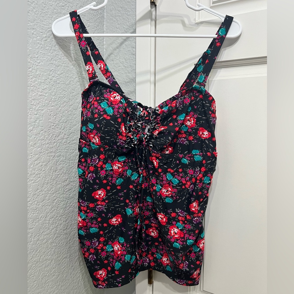 Torrid swim topruffle accent gorgeous!